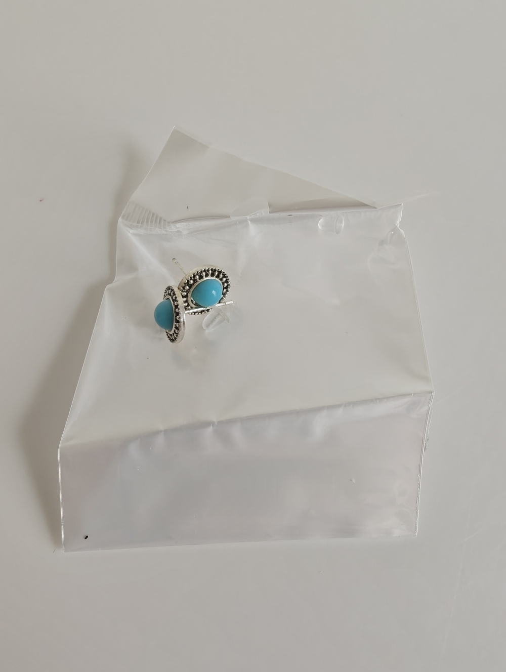 Turquoise Color Stone Like In Round Silver Tone Stud Earrings New In Package